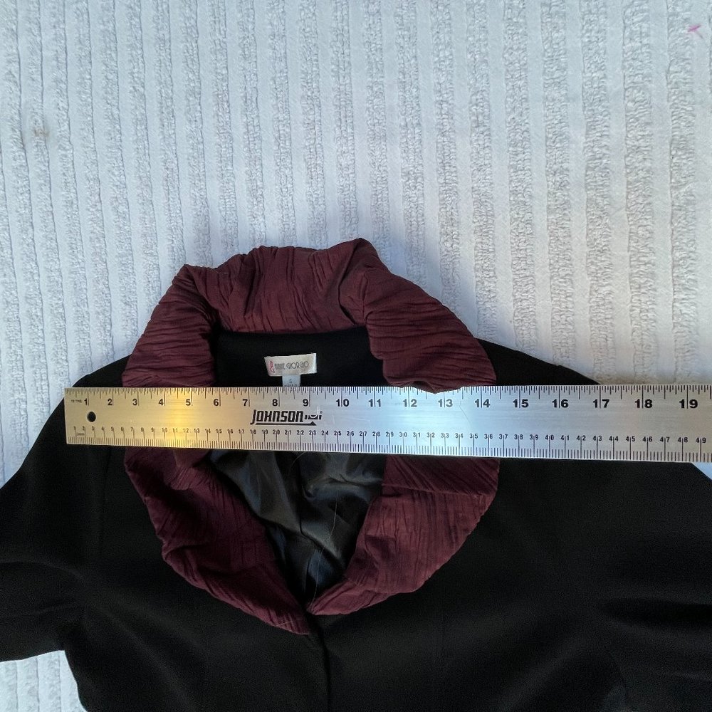 Anne Giorgio Women's Black with Ruffle Collar Crop Blazer Jacket Size Small - Picture 5 of 7